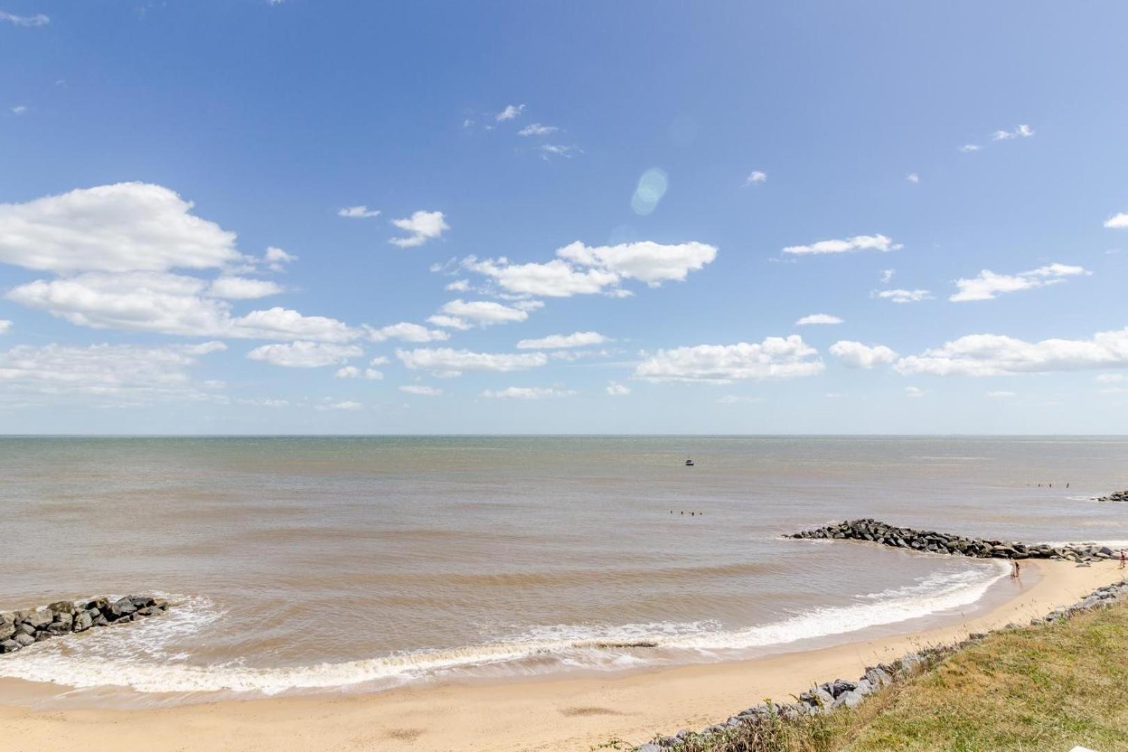 Hotel Stunning Caravan With Decking At Hopton Holiday Park In Norfolk Ref 80023W Great Yarmouth Esterno foto