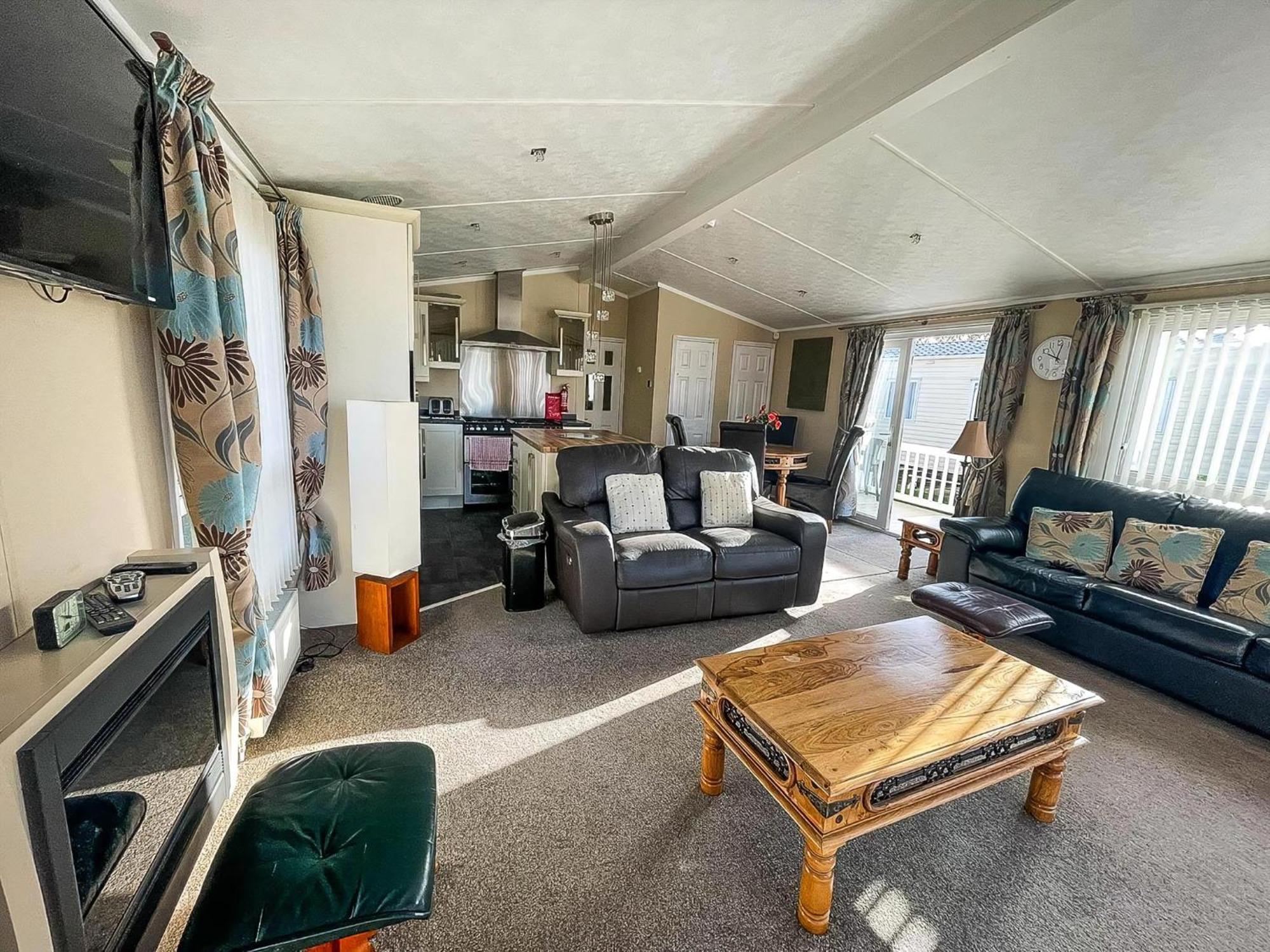 Hotel Stunning Caravan With Decking At Hopton Holiday Park In Norfolk Ref 80023W Great Yarmouth Esterno foto